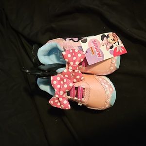 Minnie Mouse Size 7 shoes